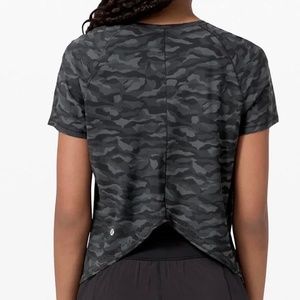 Lululemon Rise and Run Short Sleeve top